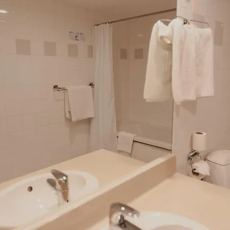Park Hotel Latgola Daugavpils Extérieur photo